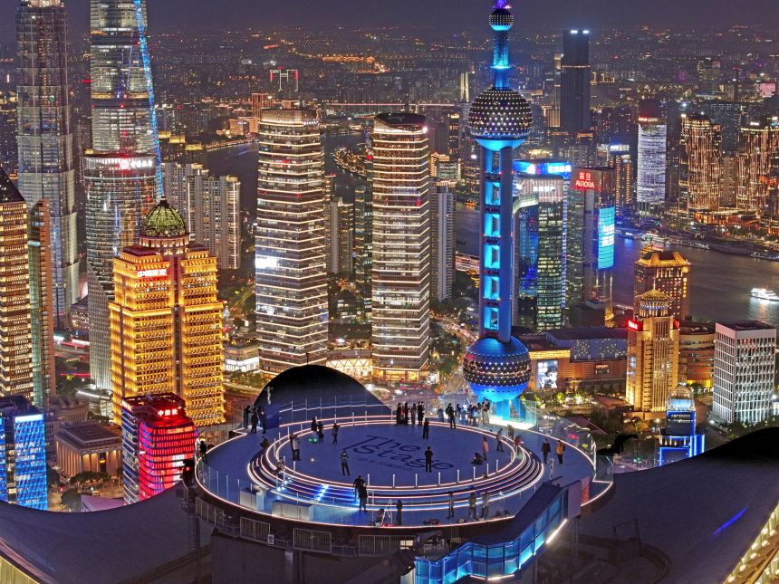 The Stage offers 360-degree panoramic views of downtown Shanghai.