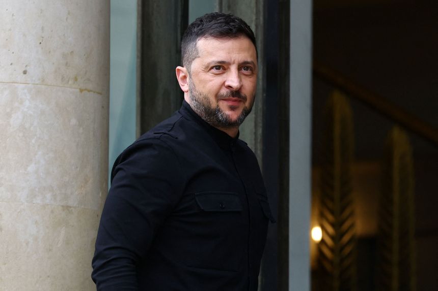 Ukrainian President Volodymyr Zelenskiy returns to the Elysee Palace on the day of a summit of the "Coalition of the Willing" in Paris, France, on September 4, 2025.