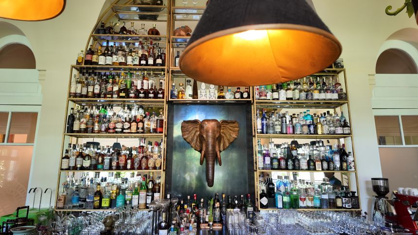 Elephant Bar at the Raffles, Phnom Penh.